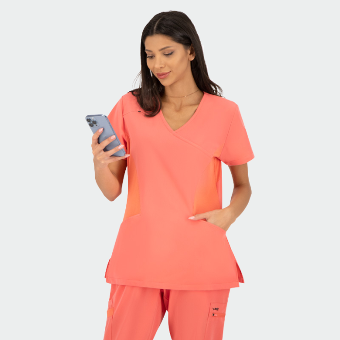 JUSTINA ženska medicinska bluza – Koral - Image 4