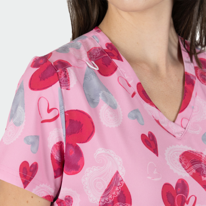 ISABELLA ženska medicinska bluza – Love is in the air - Image 6