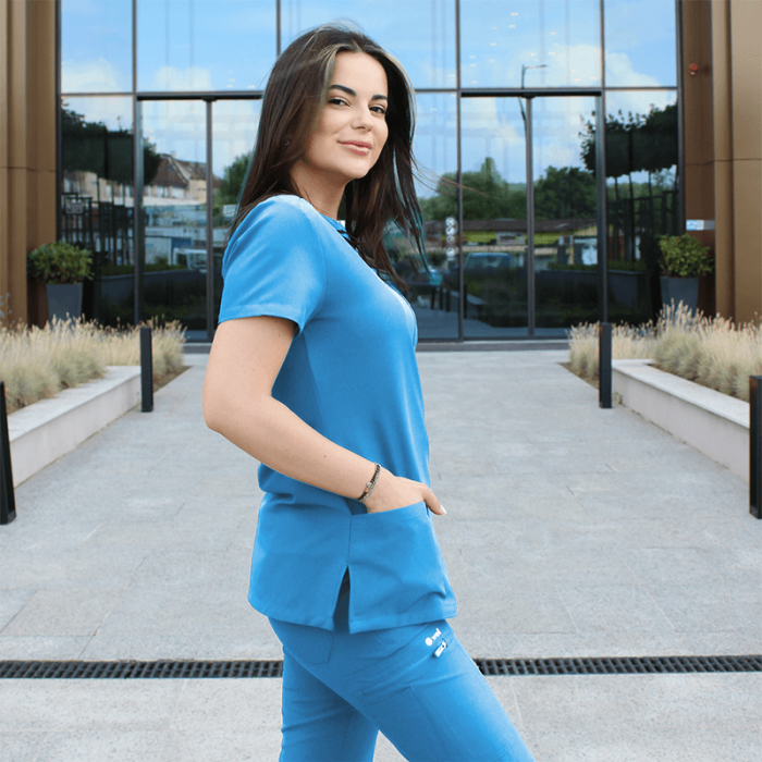 BELLA ženski medicinski set – Medicinsko plava - Image 3